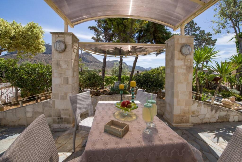 הוילה חאניה Renas Secret Garden House מראה חיצוני תמונה