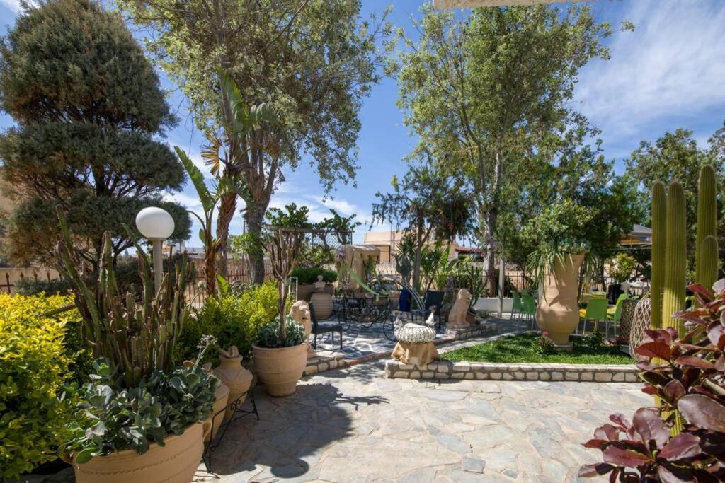 הוילה חאניה Renas Secret Garden House מראה חיצוני תמונה