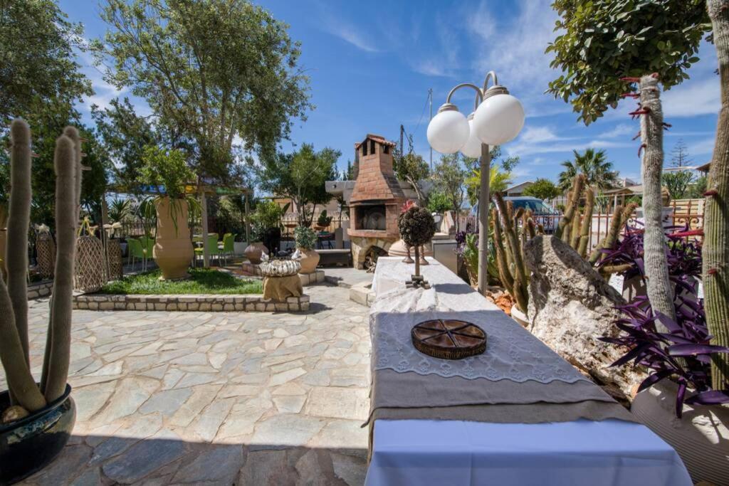 הוילה חאניה Renas Secret Garden House מראה חיצוני תמונה